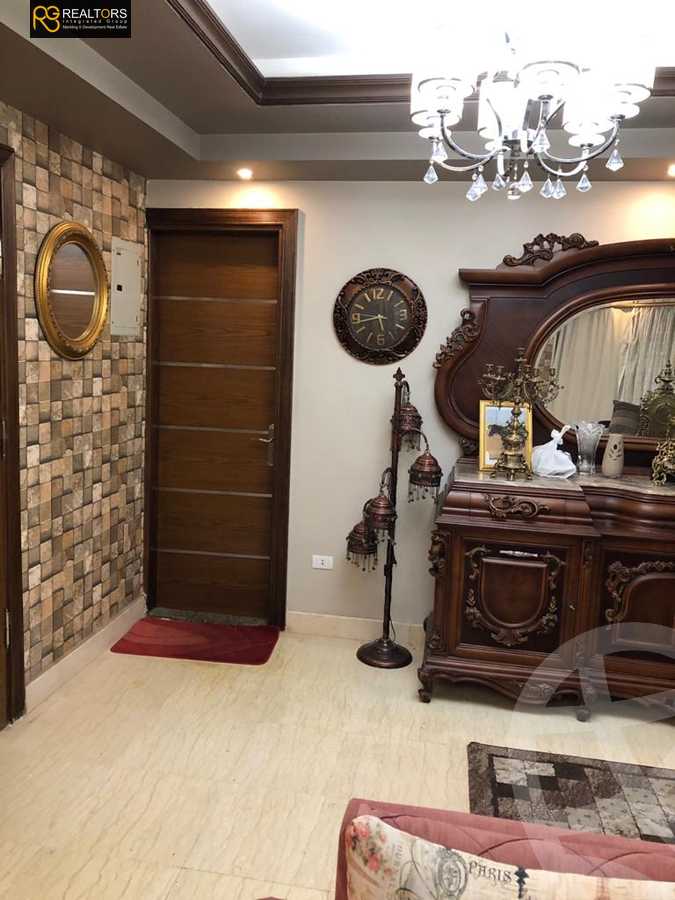 https://aqarmap.com.eg/ar/listing/3830330-for-sale-cairo-el-sheikh-zayed-city-compounds-in-sheikh-zayed-beverly-hills