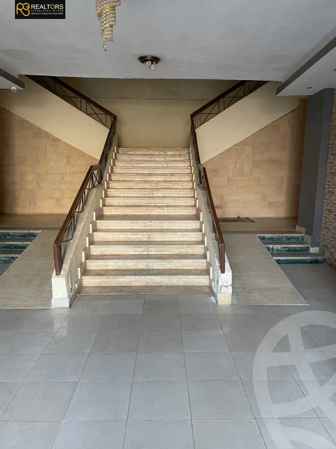 https://aqarmap.com.eg/ar/listing/3845640-for-sale-cairo-el-sheikh-zayed-city-el-hay-elthamen-lhy-lthmn