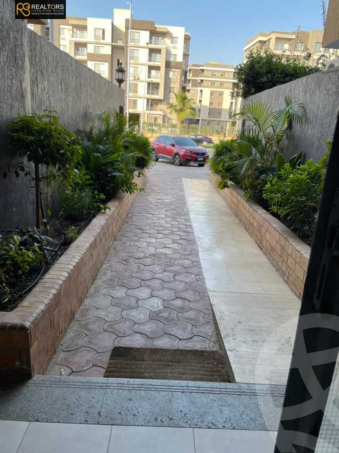 https://aqarmap.com.eg/ar/listing/3845640-for-sale-cairo-el-sheikh-zayed-city-el-hay-elthamen-lhy-lthmn