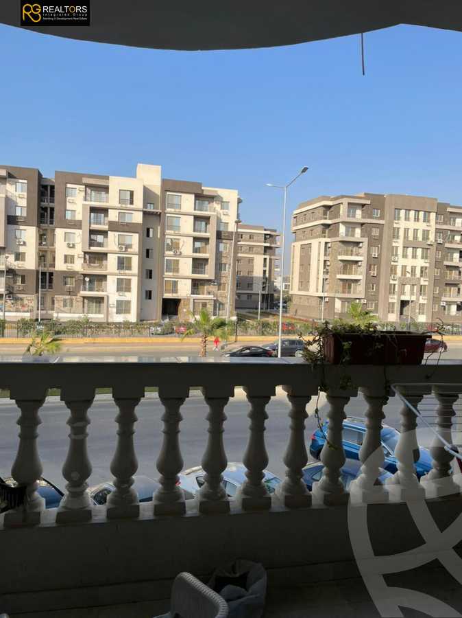 https://aqarmap.com.eg/ar/listing/3845640-for-sale-cairo-el-sheikh-zayed-city-el-hay-elthamen-lhy-lthmn