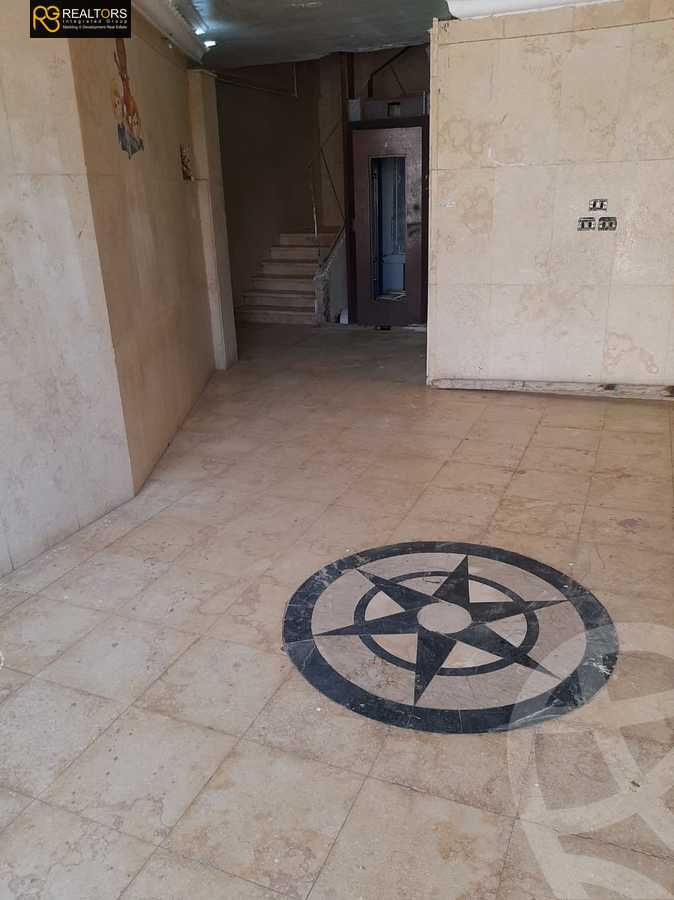 https://aqarmap.com.eg/ar/listing/3845725-for-sale-cairo-el-sheikh-zayed-city-el-hay-el-hady-ashaer-area-1-el-marwa-st