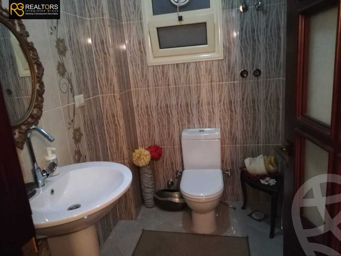 https://aqarmap.com.eg/ar/listing/3846726-for-sale-cairo-el-sheikh-zayed-city-el-hay-elasher-street-100