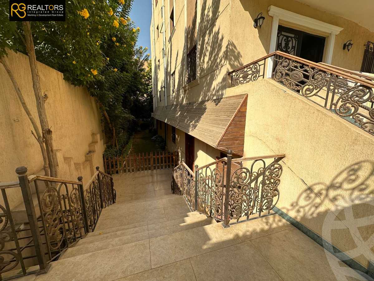 https://aqarmap.com.eg/en/listing/3846853-for-sale-cairo-el-sheikh-zayed-city-el-hay-elasher-street-100