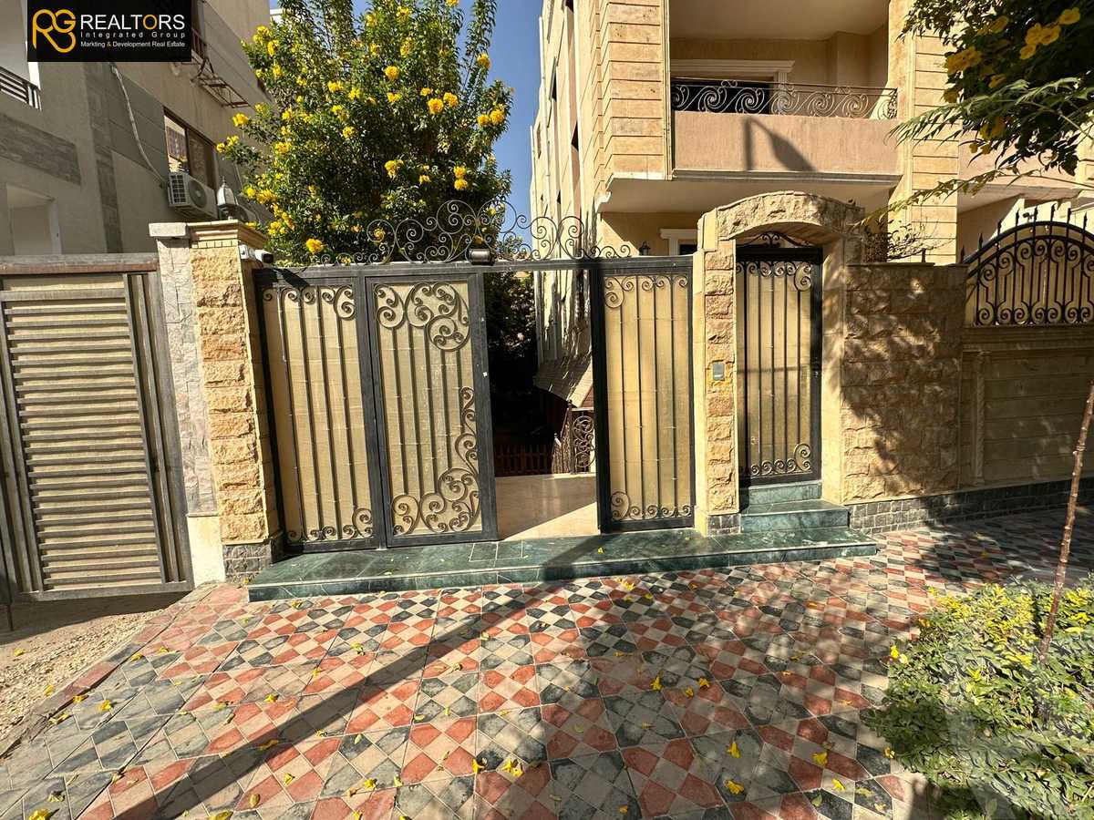 https://aqarmap.com.eg/en/listing/3846853-for-sale-cairo-el-sheikh-zayed-city-el-hay-elasher-street-100