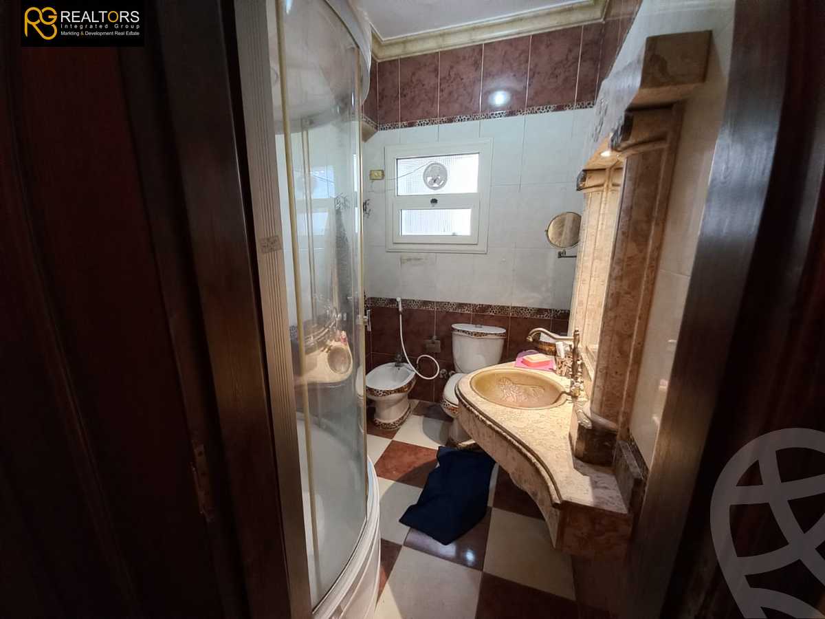 https://aqarmap.com.eg/ar/listing/3847450-for-sale-cairo-el-sheikh-zayed-city-compounds-in-sheikh-zayed-hadayek-el-mohandiseen