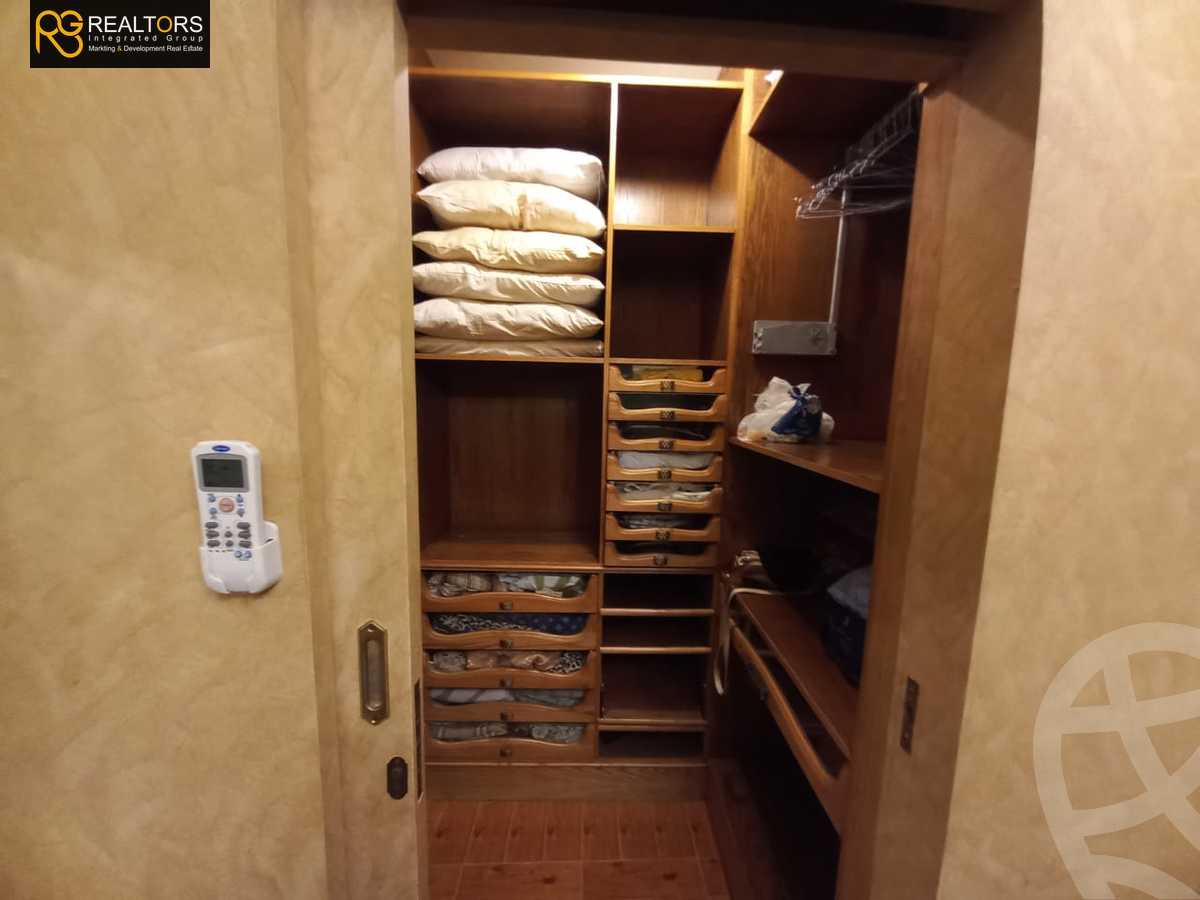 https://aqarmap.com.eg/ar/listing/3847450-for-sale-cairo-el-sheikh-zayed-city-compounds-in-sheikh-zayed-hadayek-el-mohandiseen