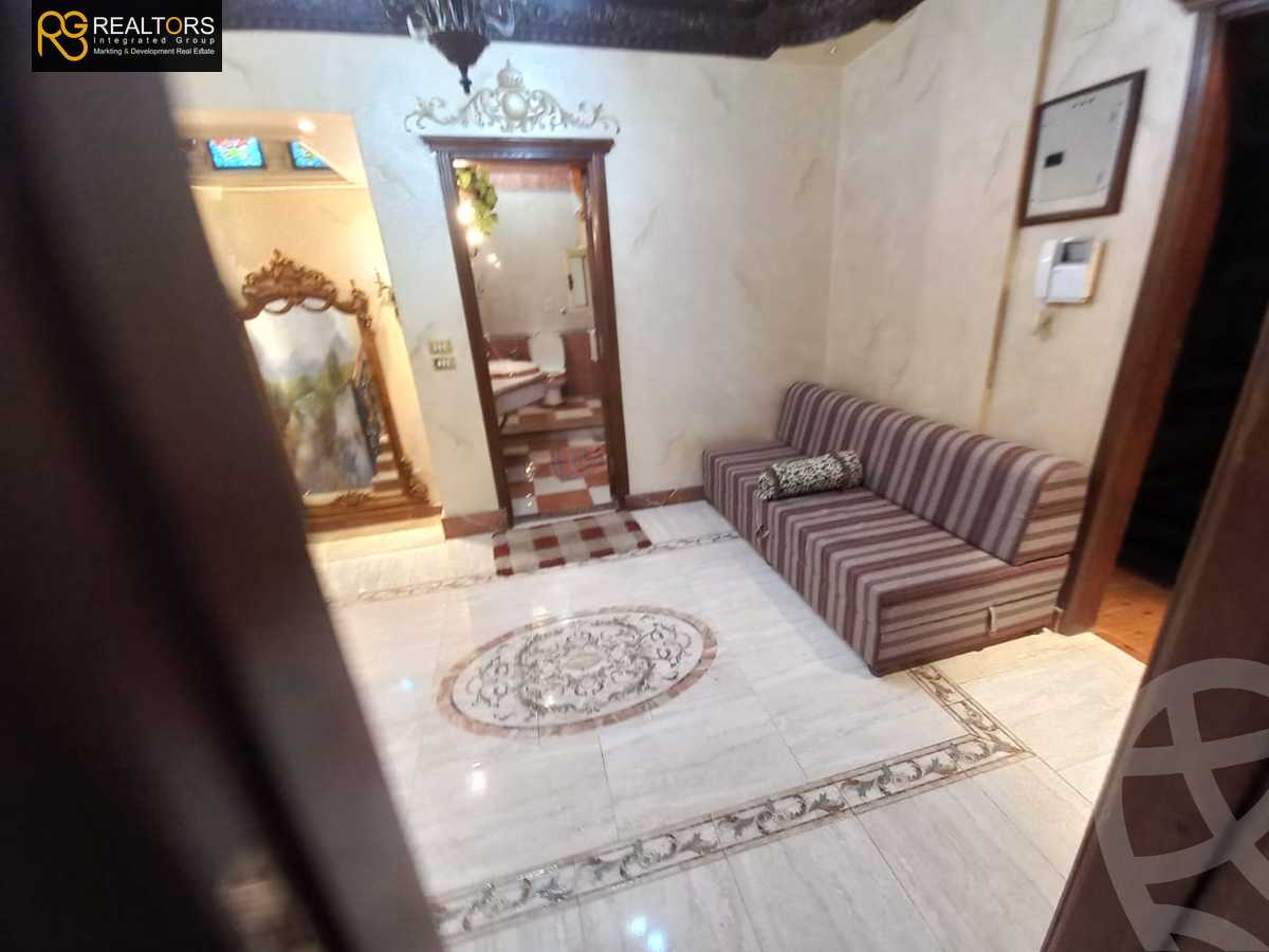 https://aqarmap.com.eg/ar/listing/3847450-for-sale-cairo-el-sheikh-zayed-city-compounds-in-sheikh-zayed-hadayek-el-mohandiseen
