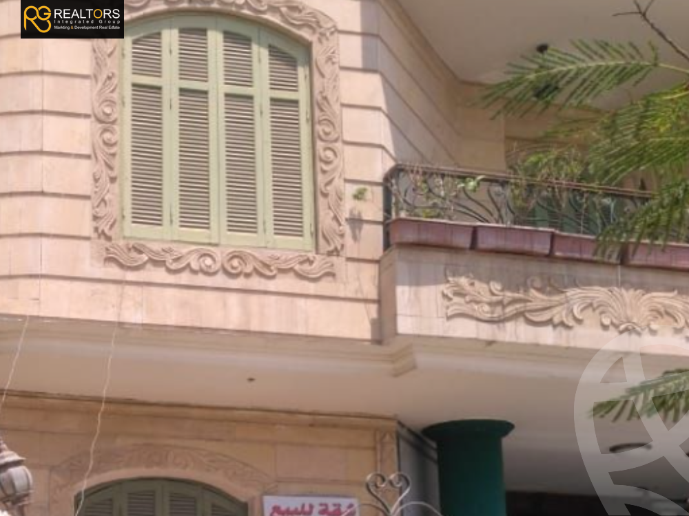 https://aqarmap.com.eg/ar/listing/3847895-for-sale-cairo-el-sheikh-zayed-city-el-hay-elthaleth-lhy-lthlth-el-sayeda-maryam-st