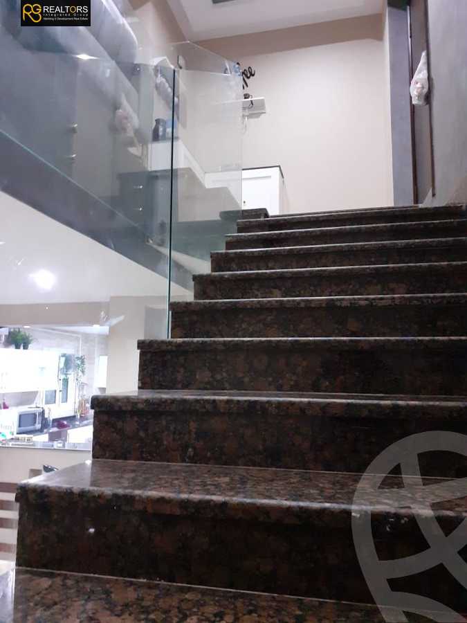 https://aqarmap.com.eg/ar/listing/3849066-for-sale-cairo-el-sheikh-zayed-city-el-hay-elasher-street-100