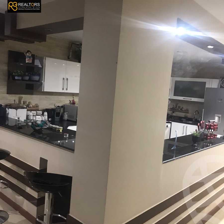 https://aqarmap.com.eg/ar/listing/3849066-for-sale-cairo-el-sheikh-zayed-city-el-hay-elasher-street-100