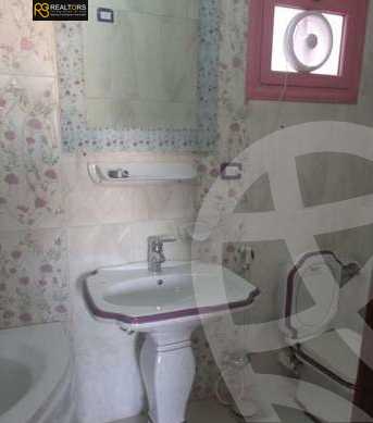 https://aqarmap.com.eg/en/listing/3875709-for-sale-cairo-el-sheikh-zayed-city-el-hay-elsabeaa-lhy-lsb