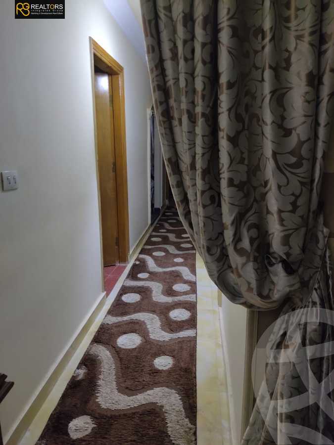 https://aqarmap.com.eg/ar/listing/3877205-for-sale-cairo-el-sheikh-zayed-city-el-hay-elasher-street-100
