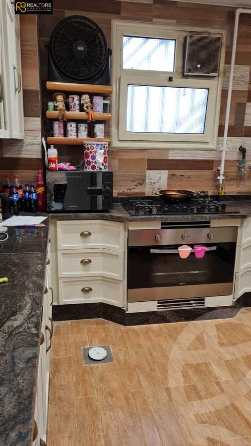 https://aqarmap.com.eg/ar/listing/3894084-for-sale-cairo-el-sheikh-zayed-city-compounds-knry