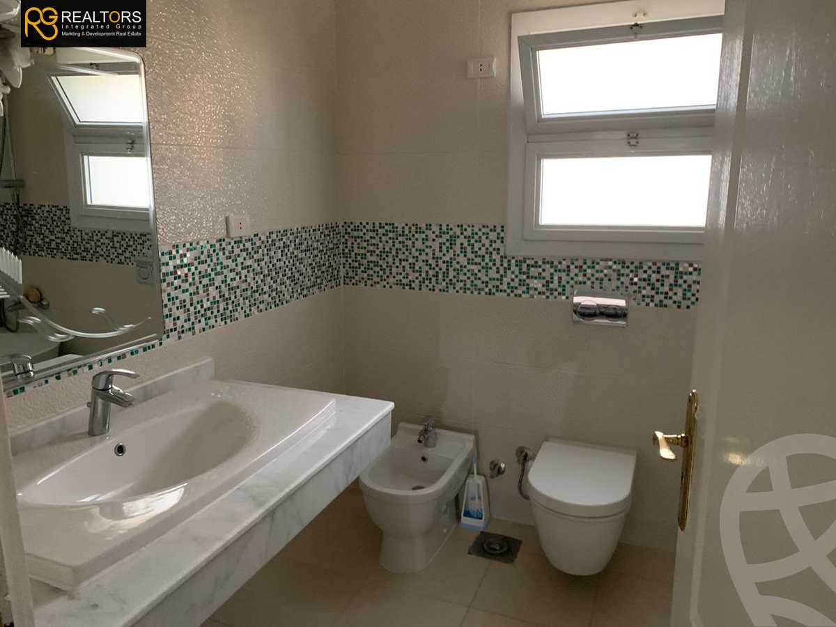 https://aqarmap.com.eg/en/listing/3894110-for-sale-cairo-el-sheikh-zayed-city-compounds-in-sheikh-zayed-beverly-hills
