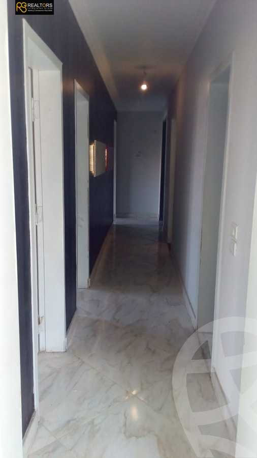 https://aqarmap.com.eg/ar/listing/3897259-for-sale-cairo-el-sheikh-zayed-city-compounds-in-sheikh-zayed-jewar