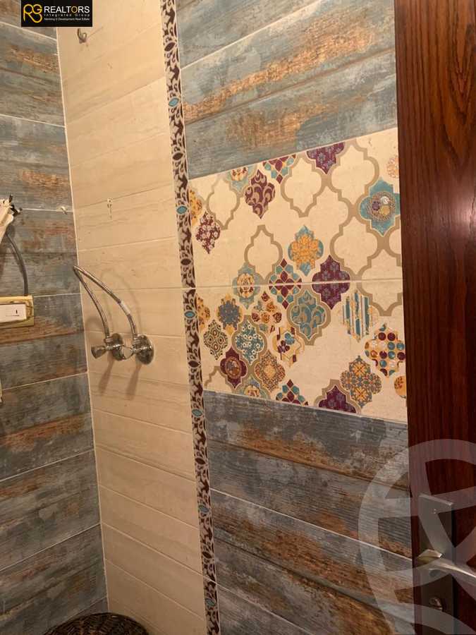 https://aqarmap.com.eg/ar/listing/3897293-for-sale-cairo-el-sheikh-zayed-city-compounds-in-sheikh-zayed-jewar