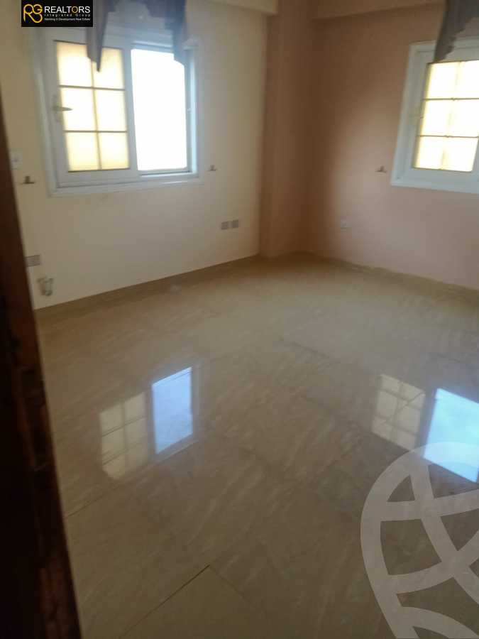 https://aqarmap.com.eg/ar/listing/3897490-for-sale-cairo-el-sheikh-zayed-city-compounds-in-sheikh-zayed-beverly-hills