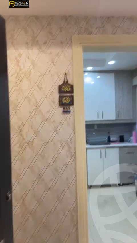 https://aqarmap.com.eg/ar/listing/3897518-for-sale-cairo-el-sheikh-zayed-city-compounds-jn-1