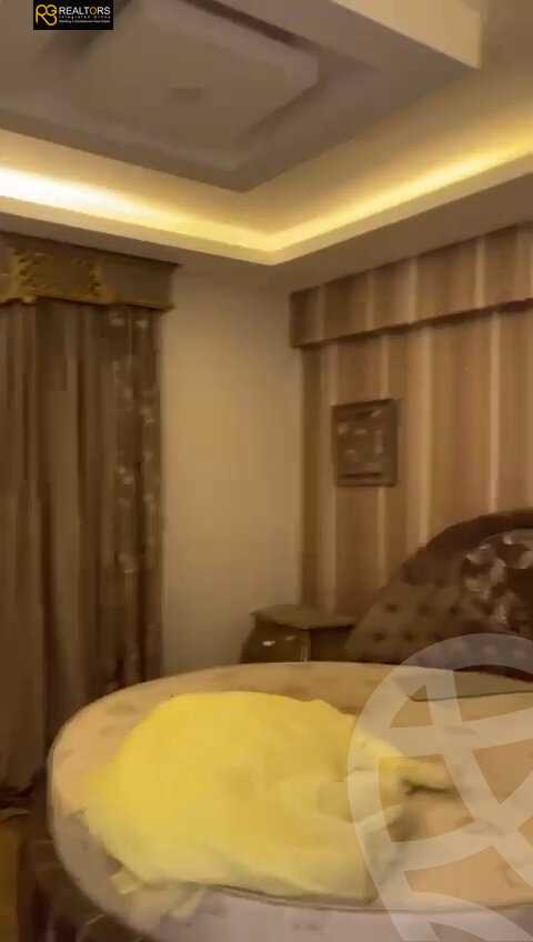 https://aqarmap.com.eg/ar/listing/3897518-for-sale-cairo-el-sheikh-zayed-city-compounds-jn-1