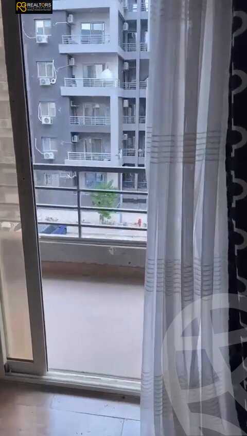 https://aqarmap.com.eg/ar/listing/3897518-for-sale-cairo-el-sheikh-zayed-city-compounds-jn-1