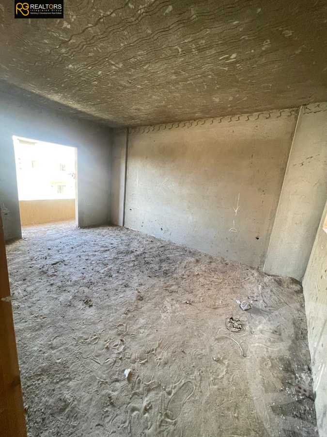 https://aqarmap.com.eg/en/listing/3902315-for-sale-cairo-6th-of-october-featured-neighborhood-sixth-touristic-village-al-wageh-street