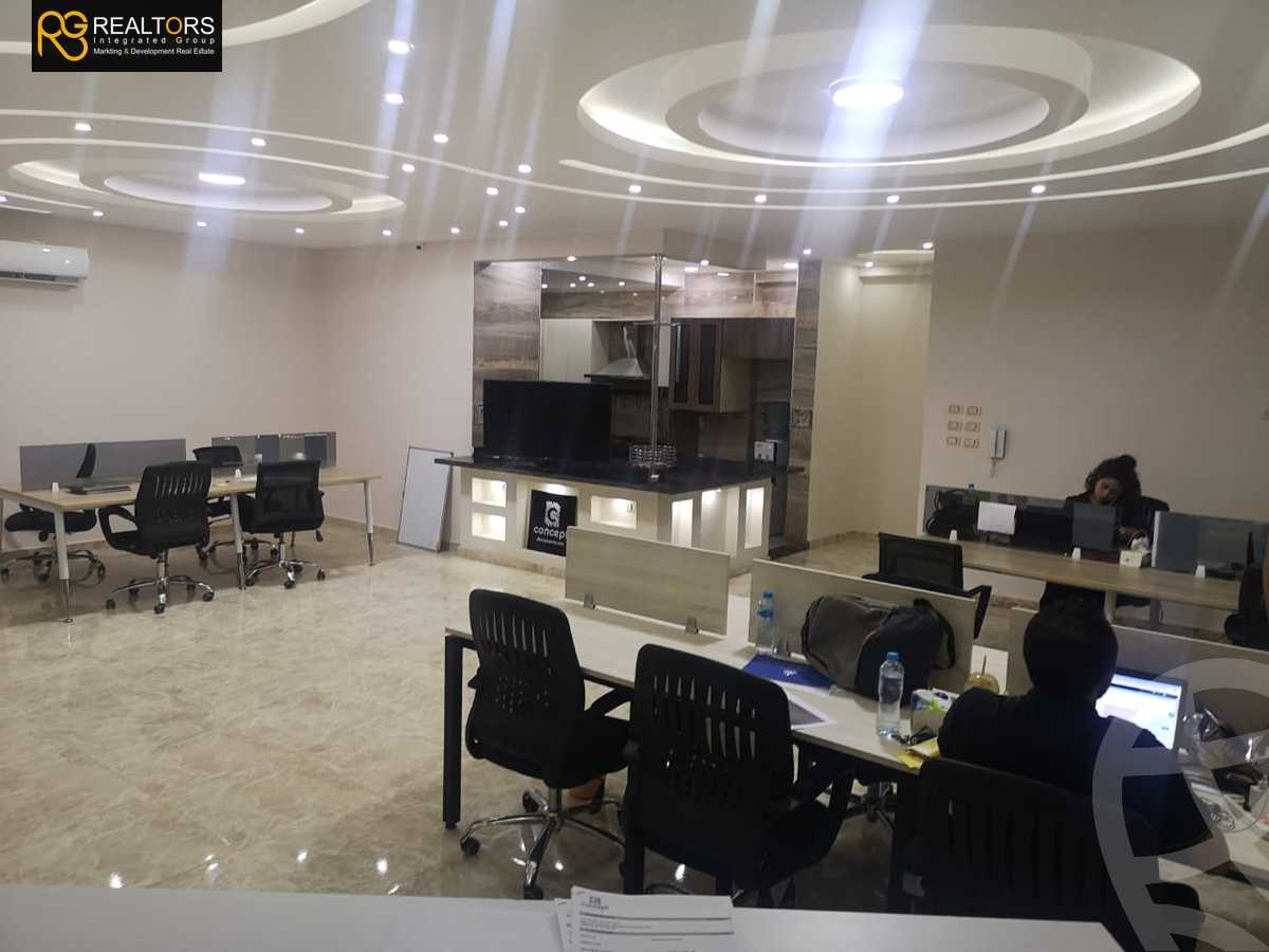 https://aqarmap.com.eg/ar/listing/3903658-for-sale-cairo-el-sheikh-zayed-city-el-hay-elthamen-area-3