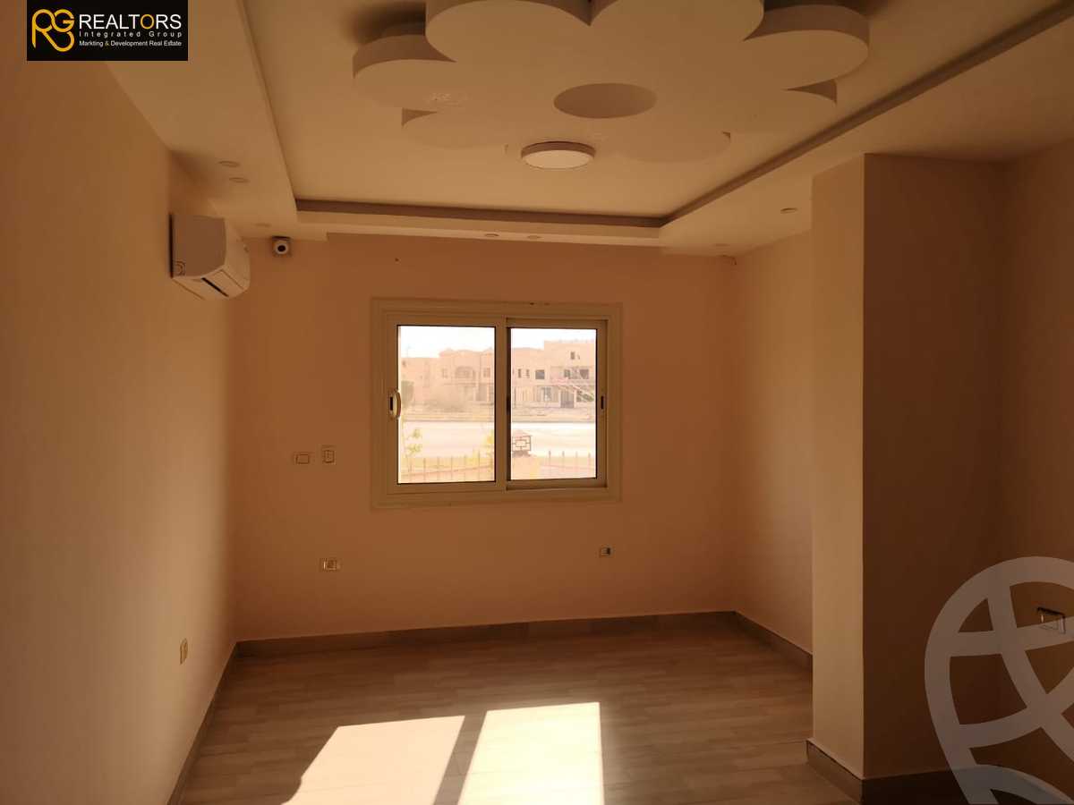 https://aqarmap.com.eg/ar/listing/3903658-for-sale-cairo-el-sheikh-zayed-city-el-hay-elthamen-area-3
