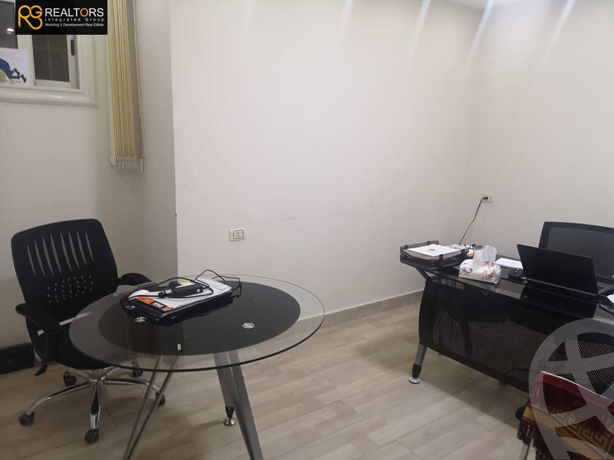 https://aqarmap.com.eg/ar/listing/3903658-for-sale-cairo-el-sheikh-zayed-city-el-hay-elthamen-area-3