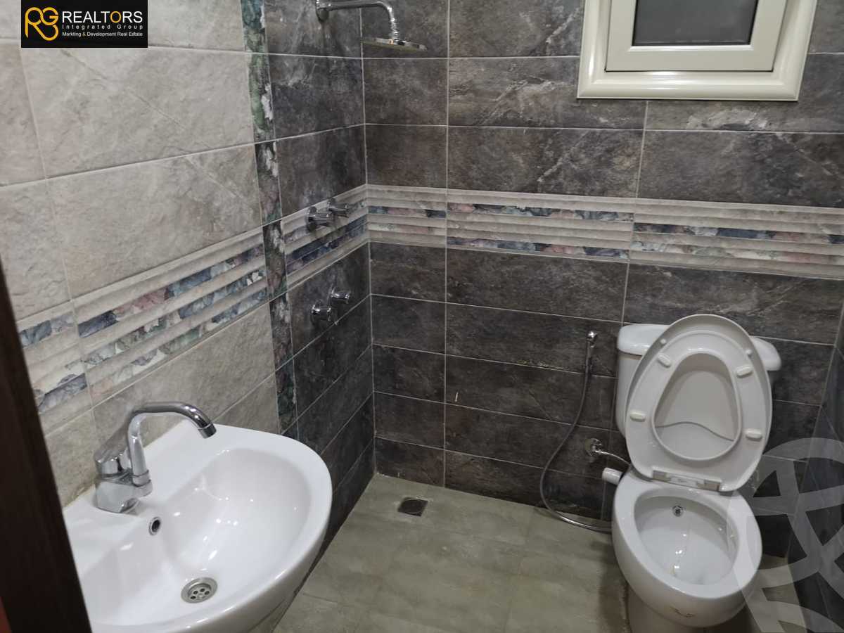 https://aqarmap.com.eg/ar/listing/3903658-for-sale-cairo-el-sheikh-zayed-city-el-hay-elthamen-area-3