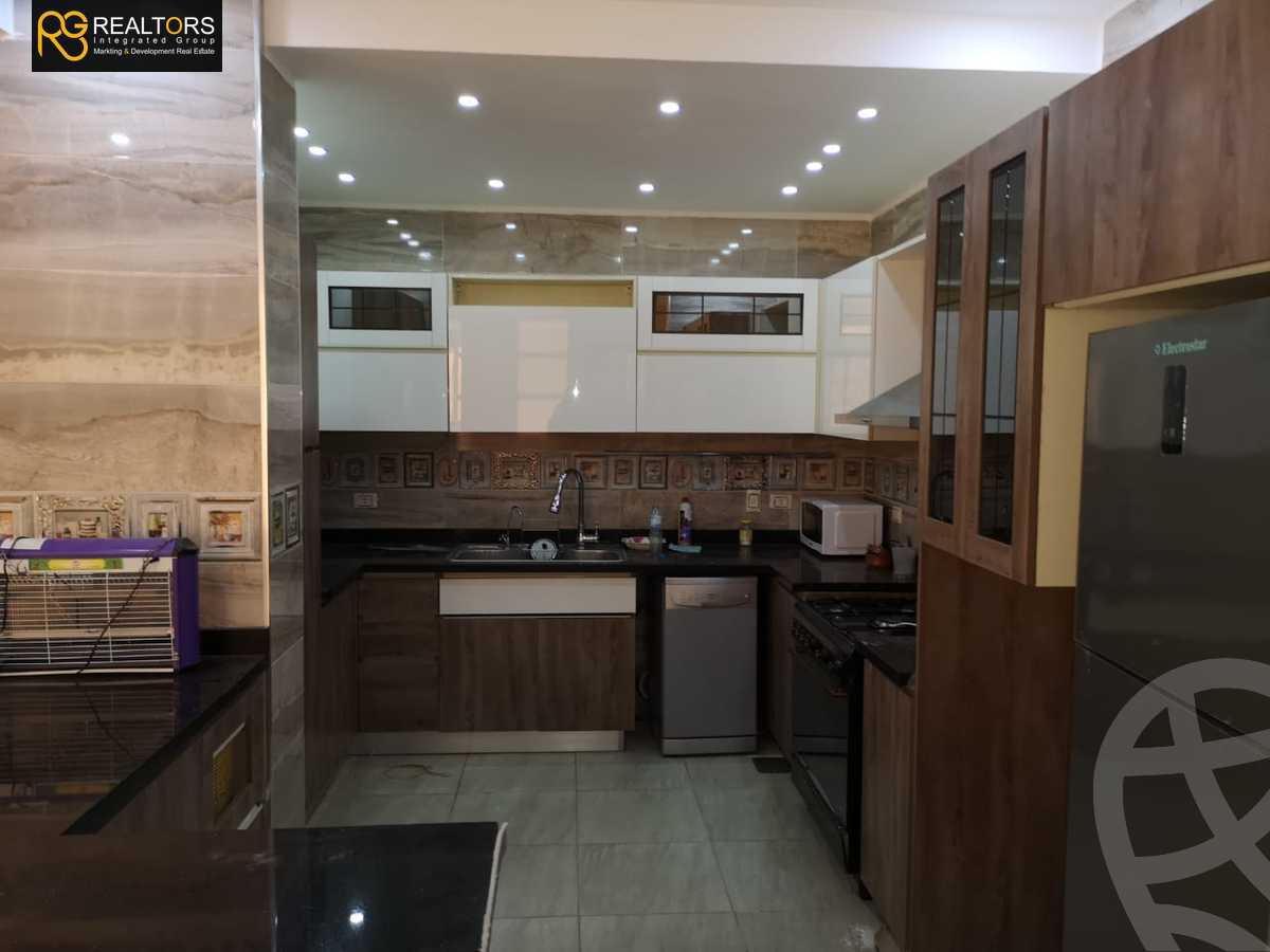 https://aqarmap.com.eg/ar/listing/3903658-for-sale-cairo-el-sheikh-zayed-city-el-hay-elthamen-area-3