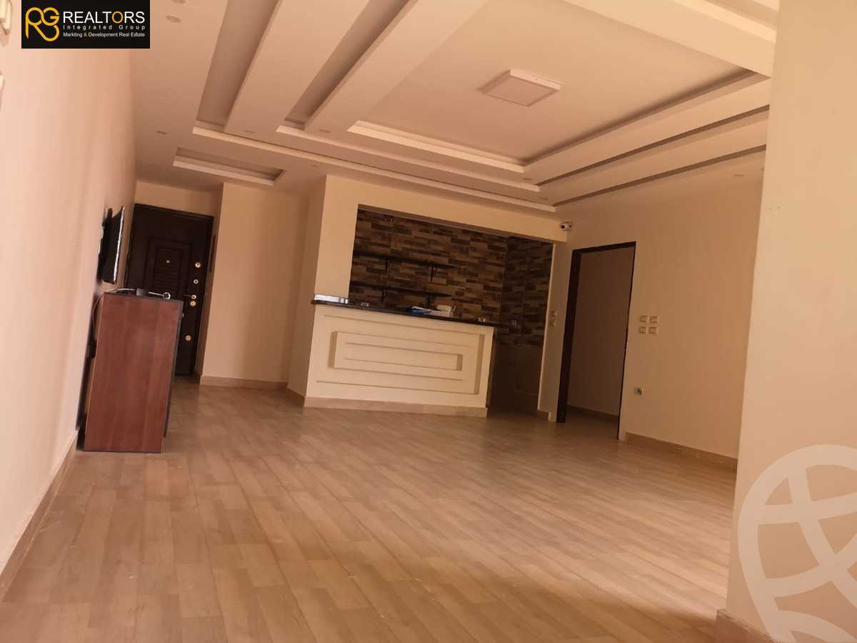 https://aqarmap.com.eg/ar/listing/3903658-for-sale-cairo-el-sheikh-zayed-city-el-hay-elthamen-area-3