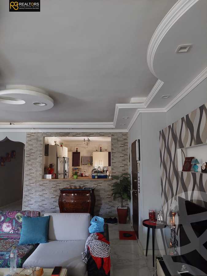 https://aqarmap.com.eg/ar/listing/3904905-for-sale-cairo-6th-of-october-compound-el-fardoos-city