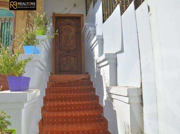 https://aqarmap.com.eg/ar/listing/3936616-for-sale-cairo-el-sheikh-zayed-city-el-hay-elasher-street-100