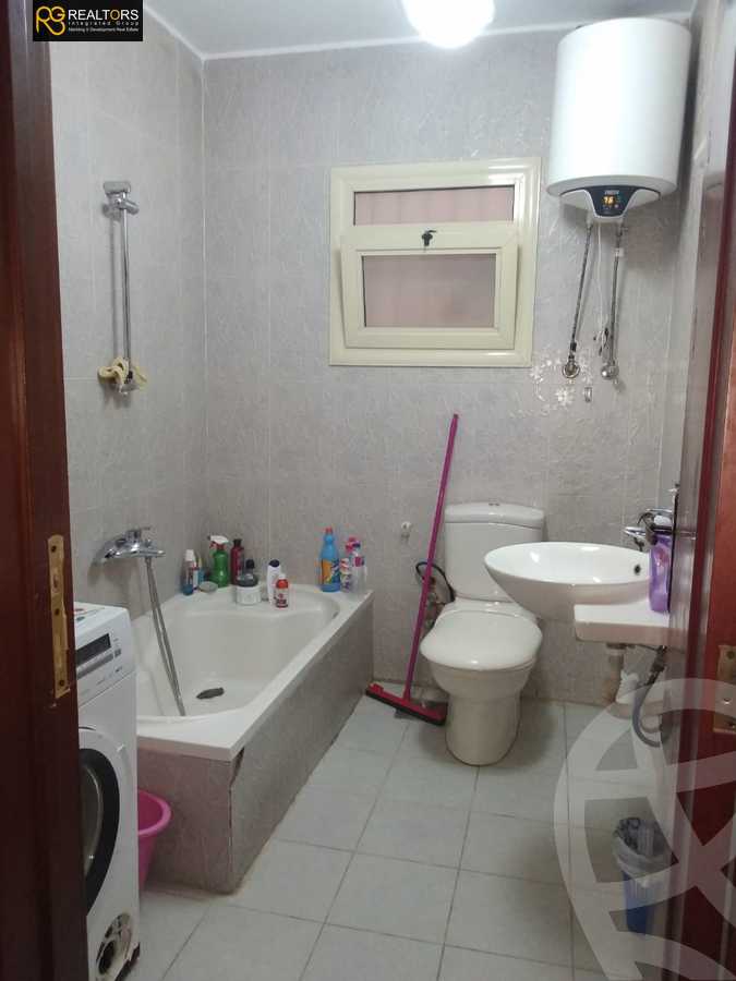 https://aqarmap.com.eg/en/listing/3936665-for-sale-cairo-el-sheikh-zayed-city-el-hay-elsabeaa-lhy-lsb