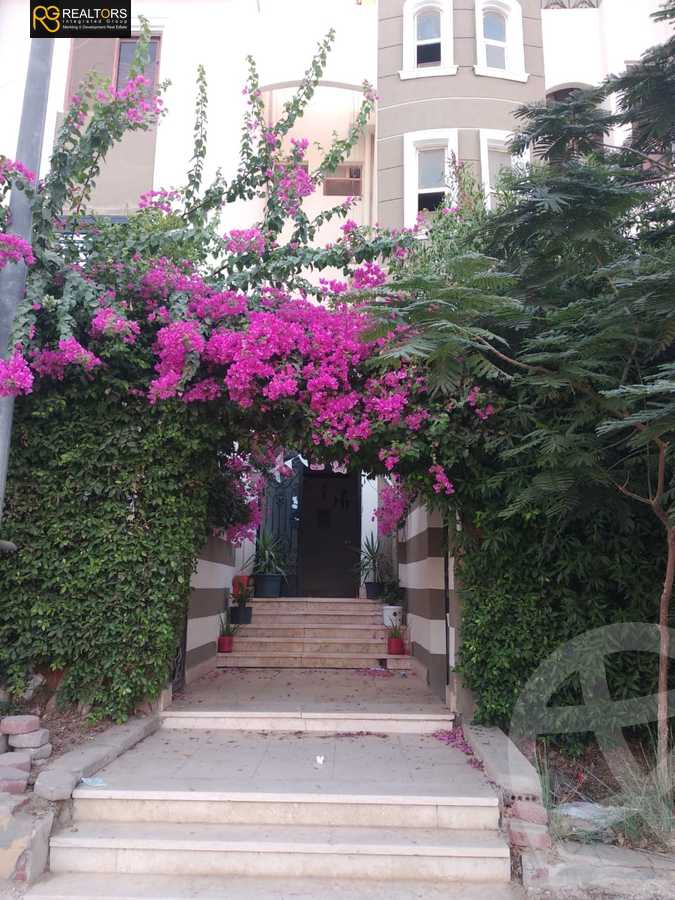 https://aqarmap.com.eg/en/listing/3936665-for-sale-cairo-el-sheikh-zayed-city-el-hay-elsabeaa-lhy-lsb