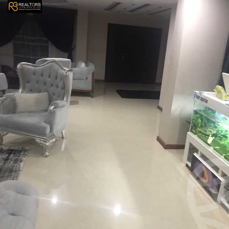 https://aqarmap.com.eg/en/listing/3940560-for-sale-cairo-el-sheikh-zayed-city-el-hay-elasher-street-100