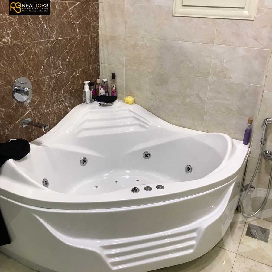 https://aqarmap.com.eg/en/listing/3940560-for-sale-cairo-el-sheikh-zayed-city-el-hay-elasher-street-100