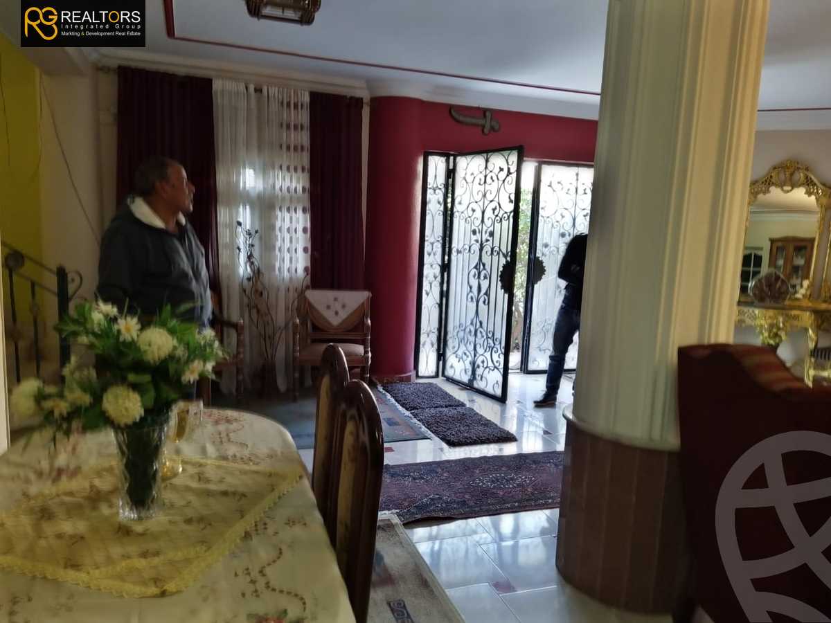 https://aqarmap.com.eg/en/listing/3940565-for-sale-cairo-el-sheikh-zayed-city-el-hay-elawel-street-23