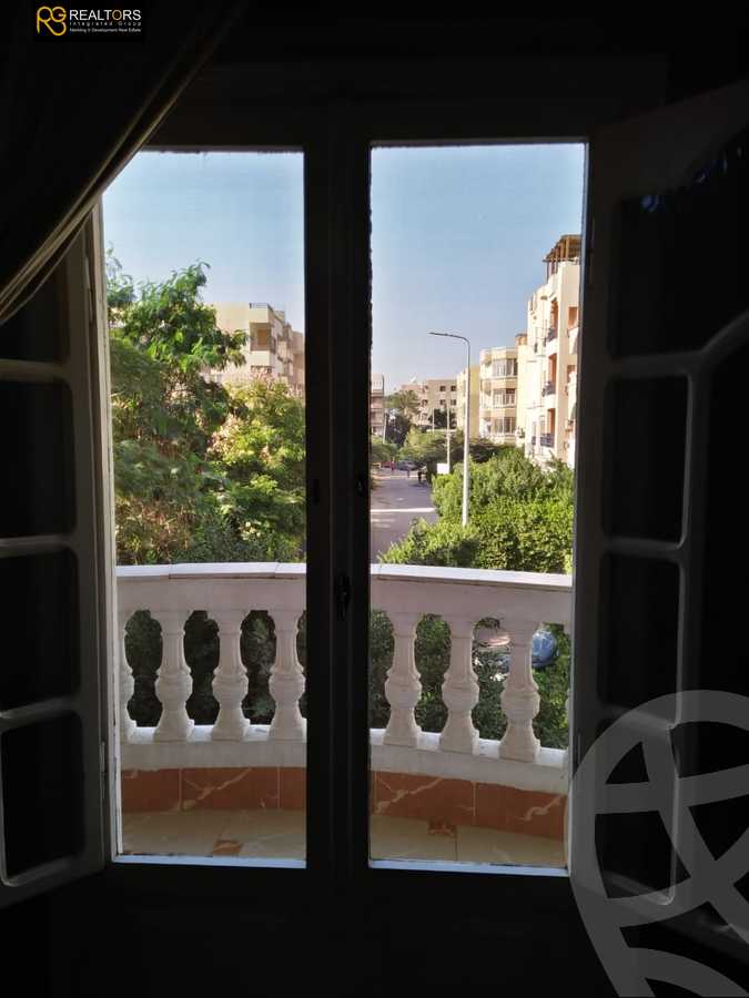 https://aqarmap.com.eg/en/listing/3940565-for-sale-cairo-el-sheikh-zayed-city-el-hay-elawel-street-23