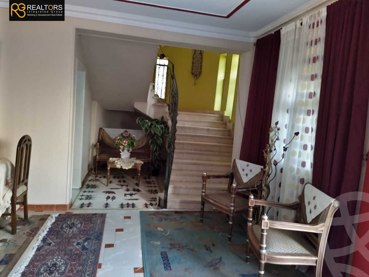 https://aqarmap.com.eg/en/listing/3940565-for-sale-cairo-el-sheikh-zayed-city-el-hay-elawel-street-23