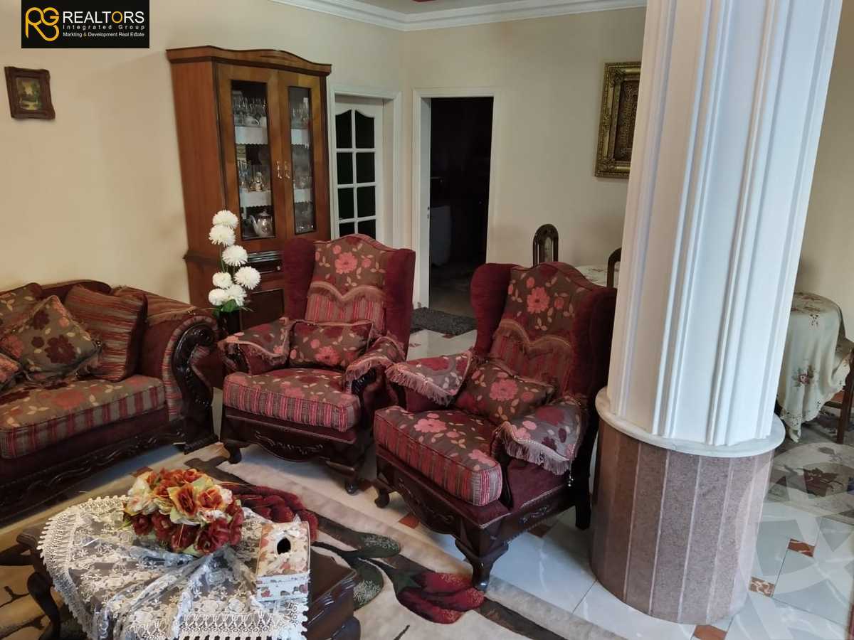 https://aqarmap.com.eg/en/listing/3940565-for-sale-cairo-el-sheikh-zayed-city-el-hay-elawel-street-23