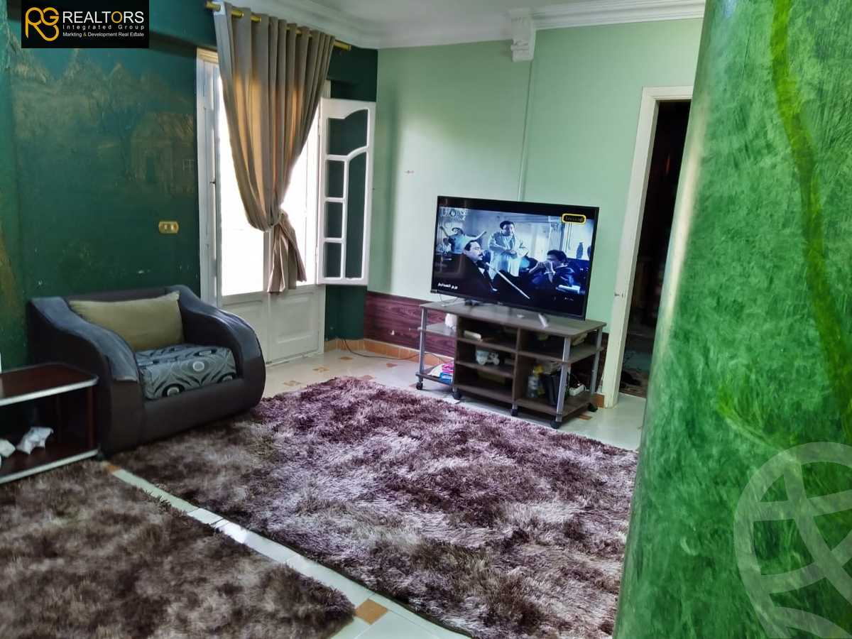 https://aqarmap.com.eg/en/listing/3940565-for-sale-cairo-el-sheikh-zayed-city-el-hay-elawel-street-23