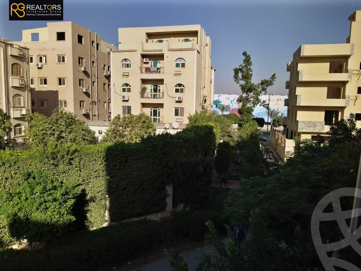 https://aqarmap.com.eg/en/listing/3940565-for-sale-cairo-el-sheikh-zayed-city-el-hay-elawel-street-23