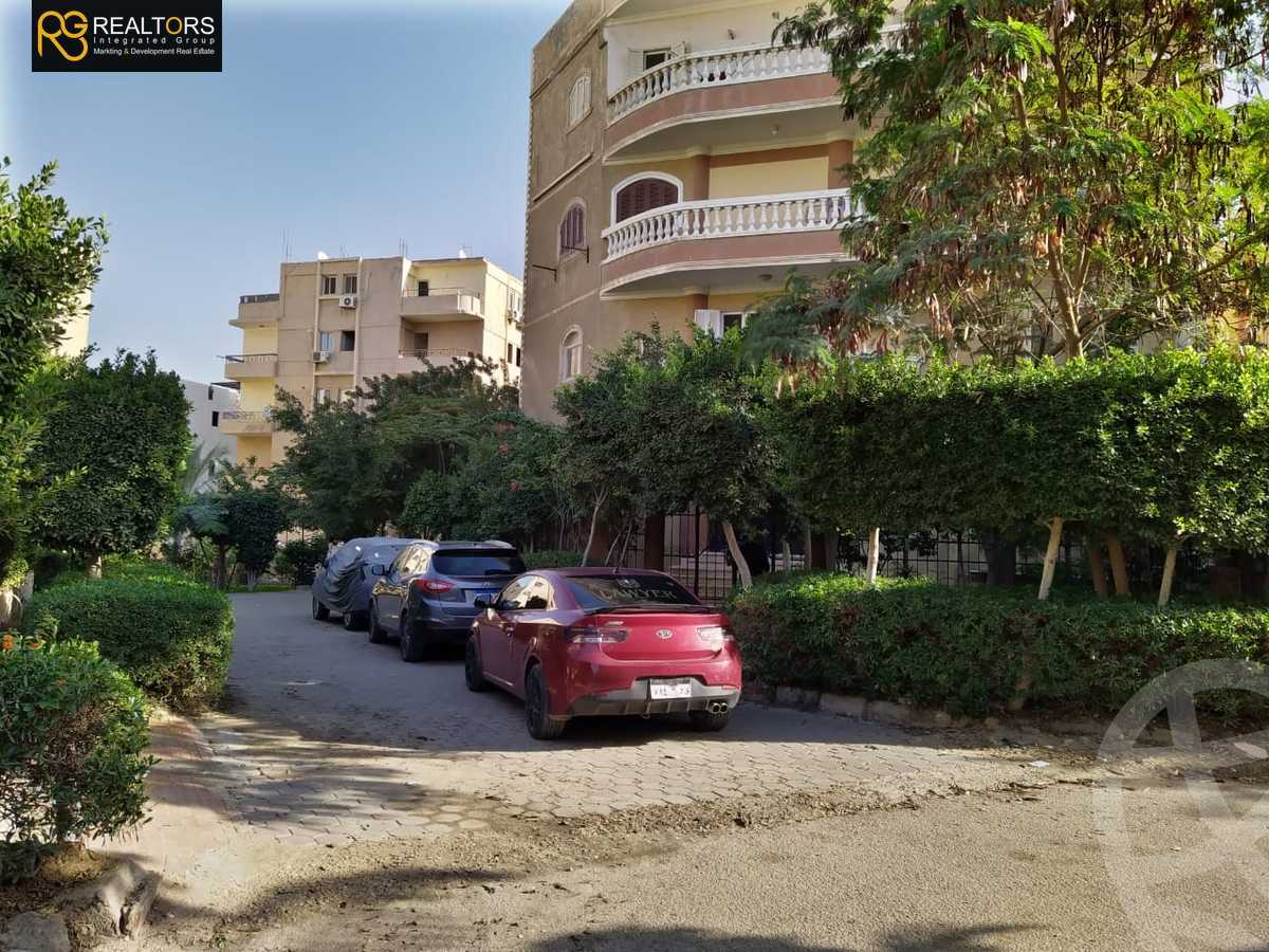 https://aqarmap.com.eg/en/listing/3940565-for-sale-cairo-el-sheikh-zayed-city-el-hay-elawel-street-23