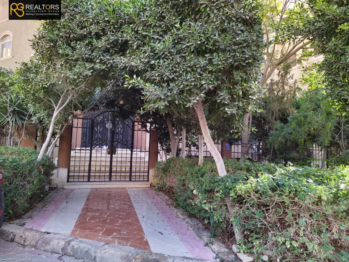 https://aqarmap.com.eg/en/listing/3940565-for-sale-cairo-el-sheikh-zayed-city-el-hay-elawel-street-23