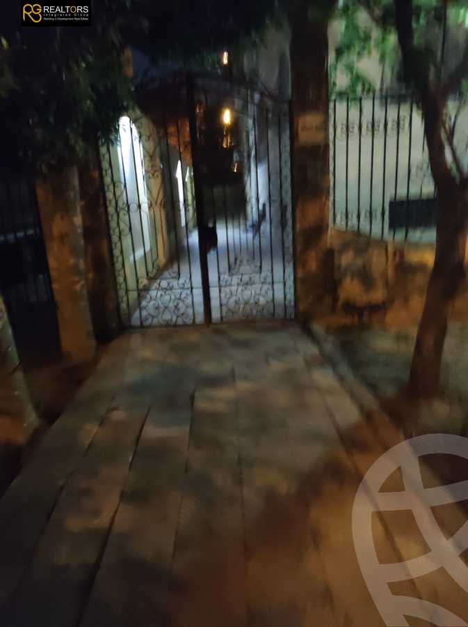 https://aqarmap.com.eg/ar/listing/3943200-for-sale-cairo-6th-of-october-el-ahyaa-neighborhood-8th-street-4