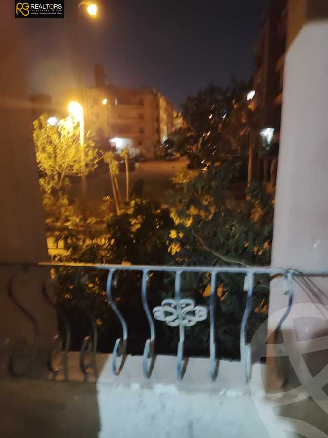 https://aqarmap.com.eg/ar/listing/3943200-for-sale-cairo-6th-of-october-el-ahyaa-neighborhood-8th-street-4