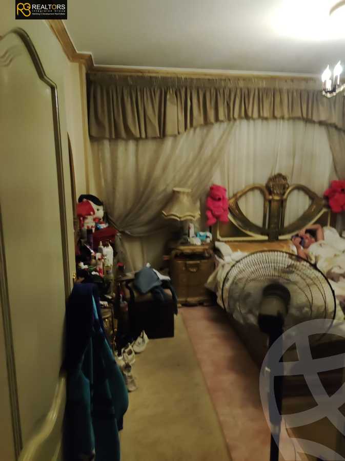 https://aqarmap.com.eg/ar/listing/3943200-for-sale-cairo-6th-of-october-el-ahyaa-neighborhood-8th-street-4