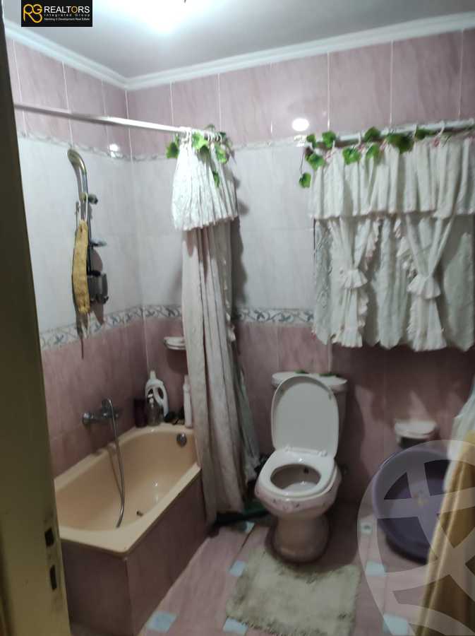 https://aqarmap.com.eg/ar/listing/3943200-for-sale-cairo-6th-of-october-el-ahyaa-neighborhood-8th-street-4