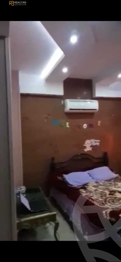 https://aqarmap.com.eg/ar/listing/3943201-for-sale-cairo-6th-of-october-compound-family-land